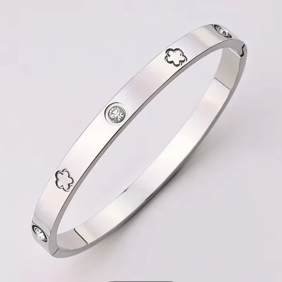 2 /$60 NWOT SS Bangle Bracelet - Picture 3 of 5